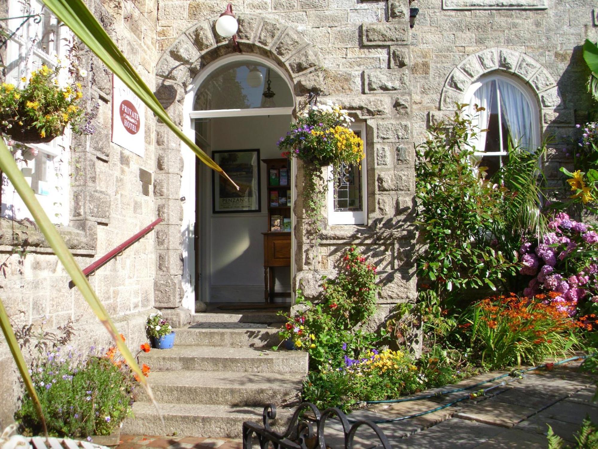 Bed and Breakfast Estoril Penzance Esterno foto